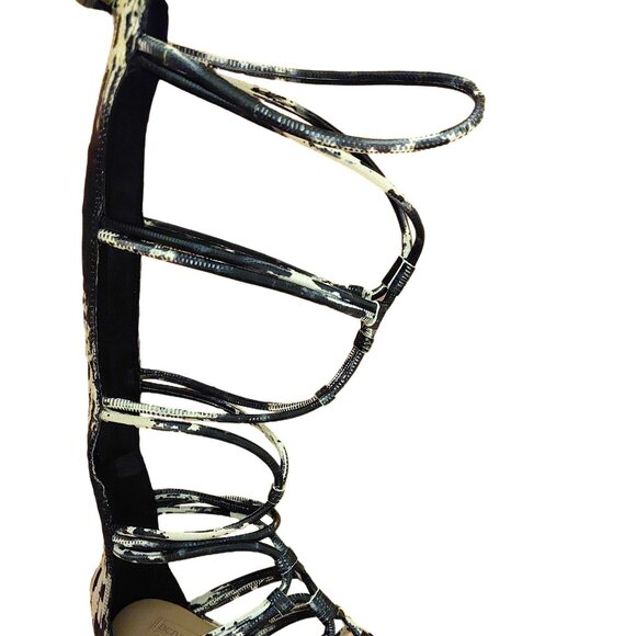 BCBGMAXAZRIA Tall Gladiator Sandals Black and White Leather Shoes Size 7 $484 - Picture 5 of 8